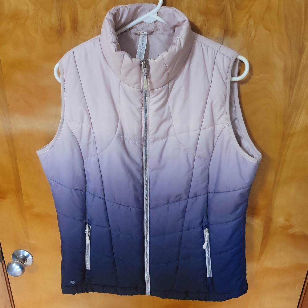 Ideology Pink to Purple fade Puffer Vest. Women's Large